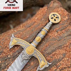 Espada Templária Réplica Medieval/Renascentista com Lâmina de Aço Damasco Feita à Mão e Bainha de Couro – Personalizável / Fato de Halloween