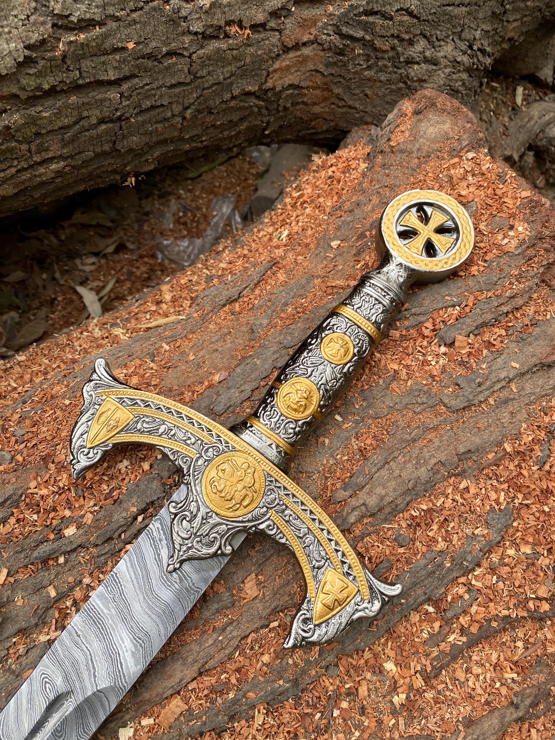 Templar Sword – Handmade Damascus Steel Blade – Renaissance