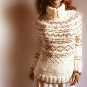 Hand Knit Sweater Fire Isle Womens Ski Sweater Turtleneck Pullover Off White Beige Brown image 1