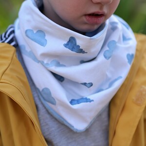 Loop Schal - Kaschmir Fleece, Baumwolljersey, handmade, Wolkenprint aquarell, für Frühling und Herbst, weich und warm, unisex