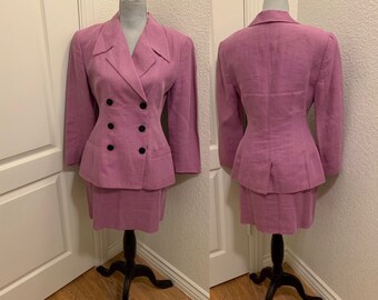 Mod 70s Bebe San Francisco 2 Pc Mini Skirt Suit Mauve Linen Blend Notched Collar Thin Shoulder Pads Banded Hip Pockets Double Row of Buttons