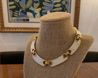 Rare 80s Monet Choker Collar Vintage Necklace Polished Gold Tone & Cream Enamel Links Signed Clasp Chic Accessory