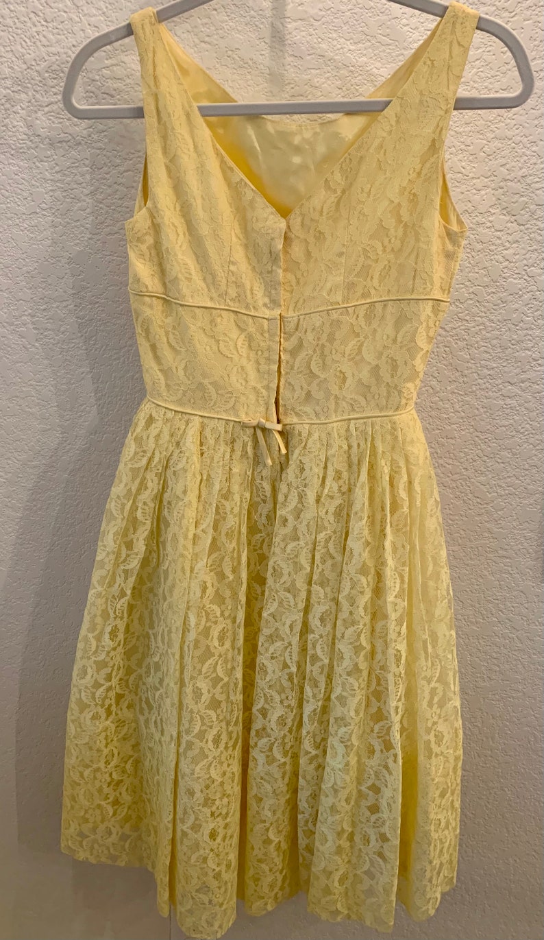 Vestido de fiesta de cóctel con encaje de ensueño de los años 50, vestido de fiesta de graduación, amarillo limón soleado, cintura ancha, etiqueta ILGW Union imagen 7