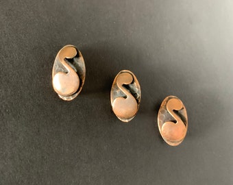 50s Vintage Trio Scatter Pins Carved & Hammered Copper Greenwich Village NYC Artisan Studio