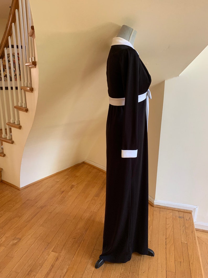 60s Mid Mod Black /& White Empire Waist Maxi Dress Collar Cuffs and Bow Detail Jackie Kennedy Style Mid Mod Hostess Chic Wedding Gala Fashion