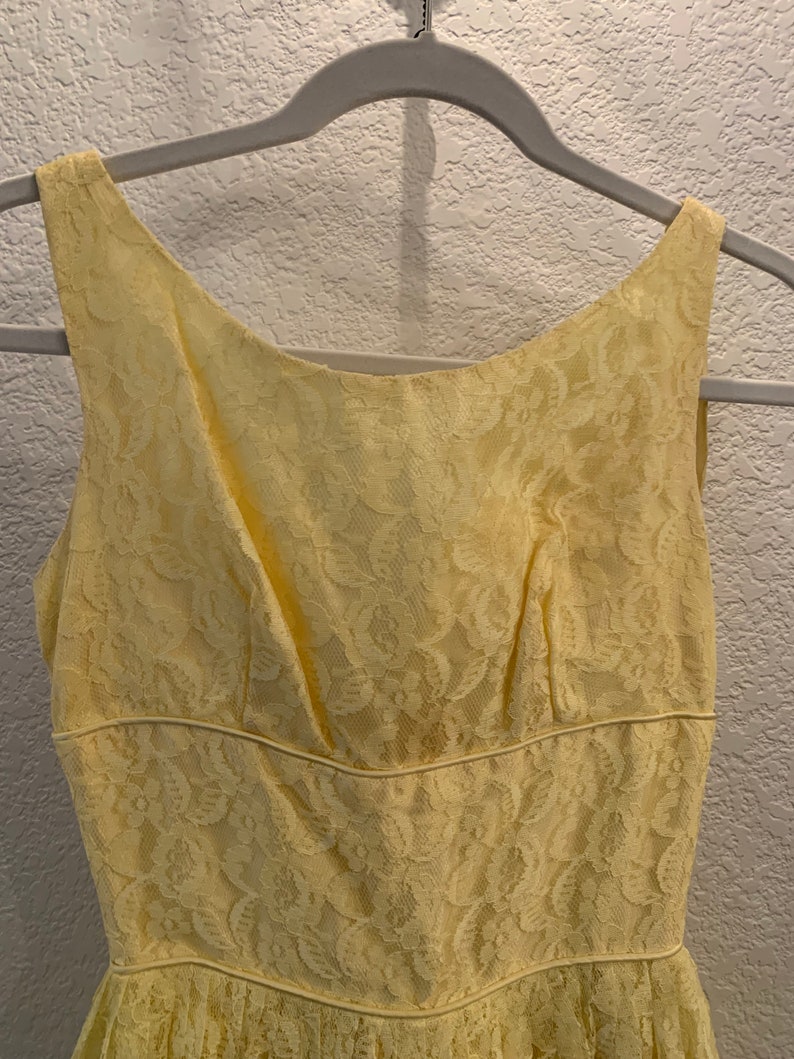 Vestido de fiesta de cóctel con encaje de ensueño de los años 50, vestido de fiesta de graduación, amarillo limón soleado, cintura ancha, etiqueta ILGW Union imagen 5