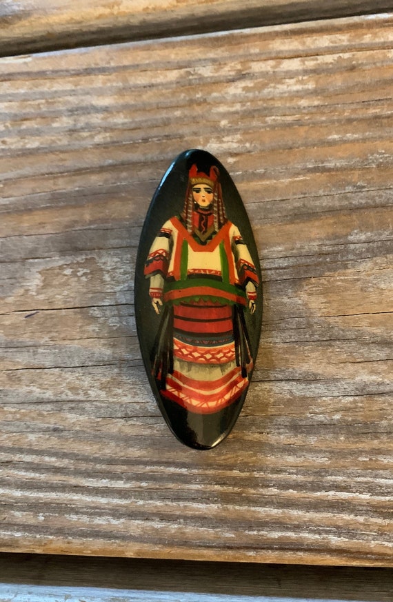 Signed Vintage Russian Lacquer Folk Art Brooch Go… - image 2