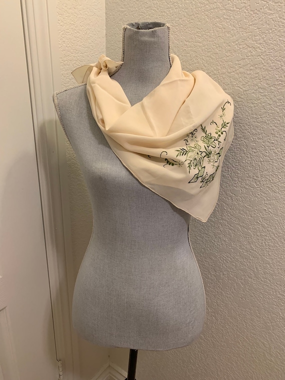 Foulard Carré En Soie Vintage - Dimensions 50x52 Cm - Bleu - Tour De Cou - Occasion