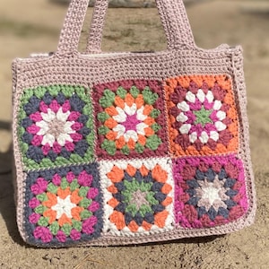 Haakpatroon oma vierkante tas pdf: Easy DIY Tote Market-schoudertas (Engels en Nederlands)