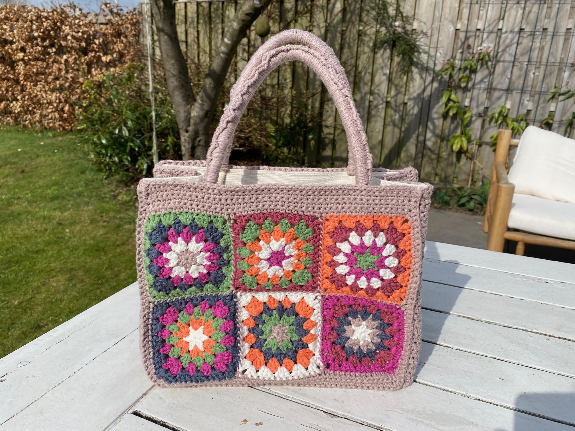 Granny square bag Italia