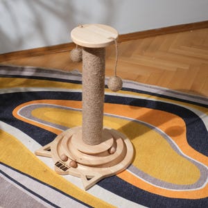 Handmade Wooden Cat Scratching Post: Sisal Rope & Interactive Toy