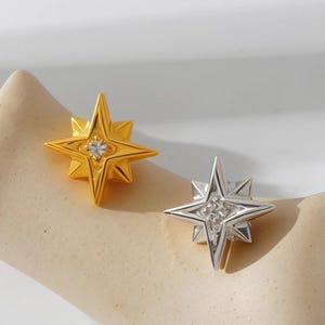 18G/16G Titanium Starburst Labret Stud Earring, Tragus Earring, Helix, Cartilage, Internally threaded, Flat Back Earring, Gift for Her