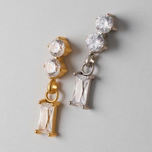 Puce d'oreille pendante en titane 18 g/16 g • Boucle d'oreille tragus • Hélice • Cartilage • Filetage interne • Boucle d'oreille à l'arrière plat • Cadeau pour elle