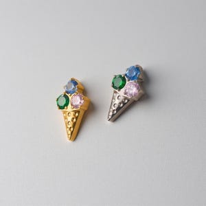 16G Titanium Ice Cream Stud Earring • Tragus Earring • Helix • Cartilage • Internally threaded • Flat Back Earring • Gift for Her