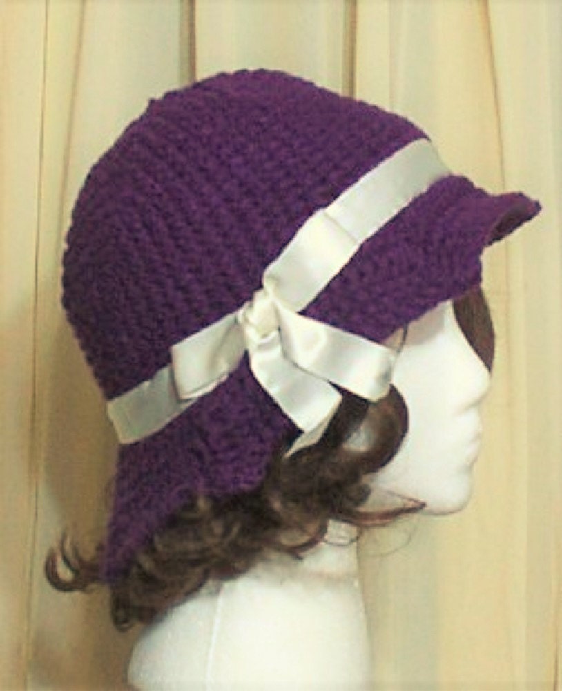 Hat Boho Folk Purple Crocheted Cloche Flapper Hat With Cream  display picture 3