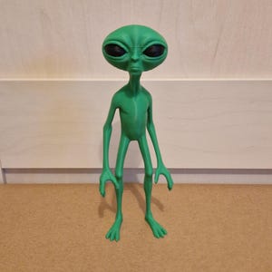 3D printed green ET alien figurine