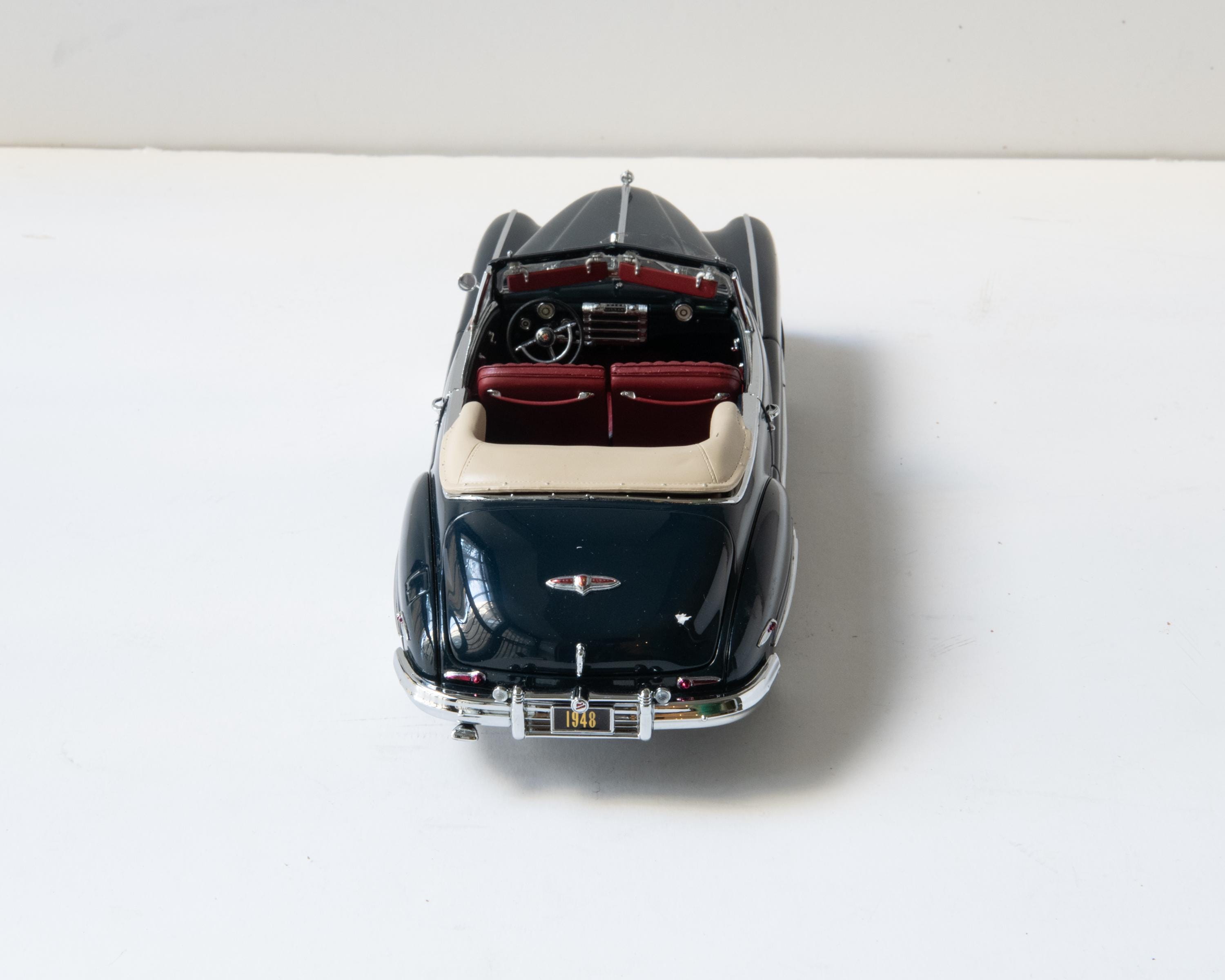 Danbury Mint 1:24 – 1948 Buick Roadmaster Convertible (blue, Mint