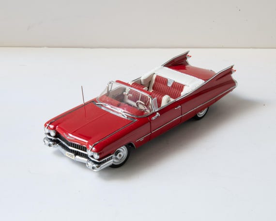 超希少　ダンバリーミント　1959　キャデラック　シリーズ62　1/24 Danbury Mint 1959 Cadillac Series 62 Convertible 1/24 Scale W/Case