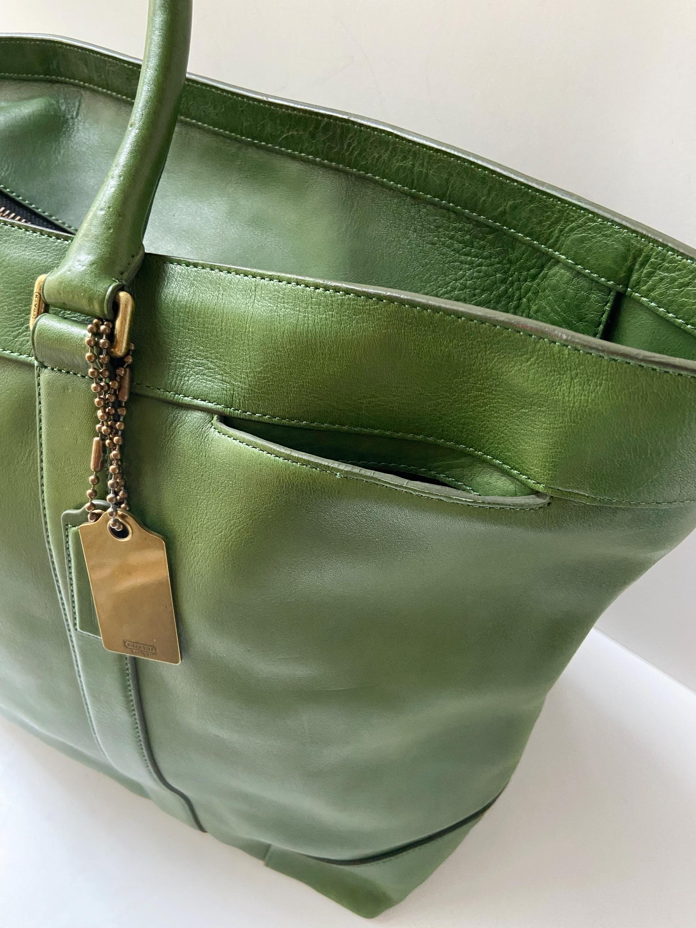 Coach - Limited Edition Green Leather Tote – Excellent Condition