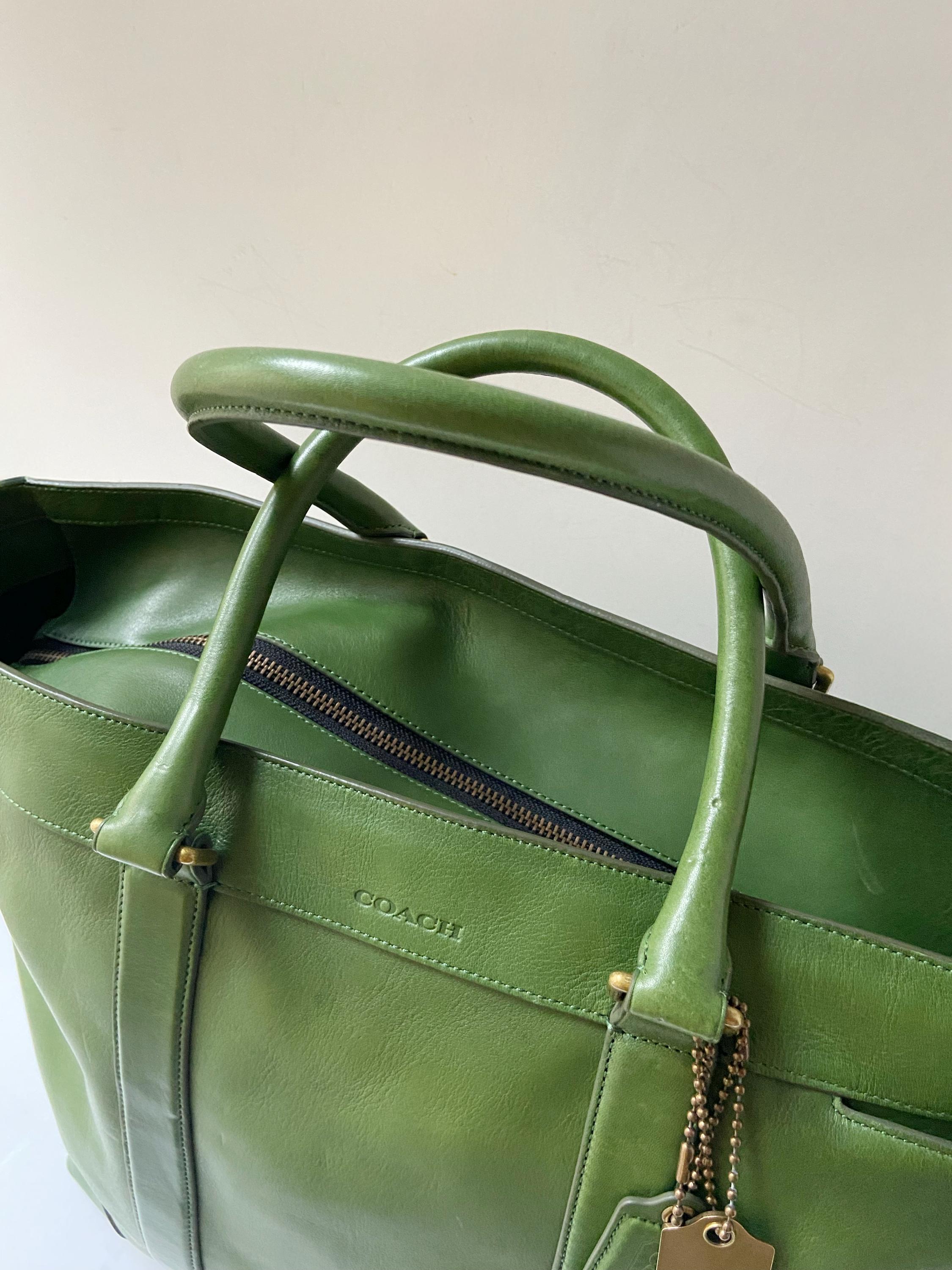 Coach - Limited Edition Green Leather Tote – Excellent Condition
