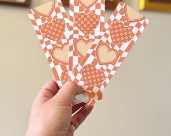 Groovy Love || Geruite retro bladwijzer met groovy hart geruit