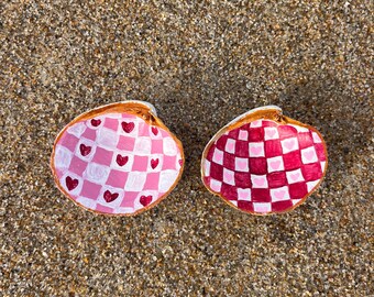 Checkered Hearts Hand-painted Shells (Set of 2)