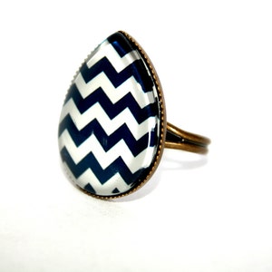 Chevron Teardrop verstelbare ring, cocktailring, veeraccessoire, marineblauwe chevron