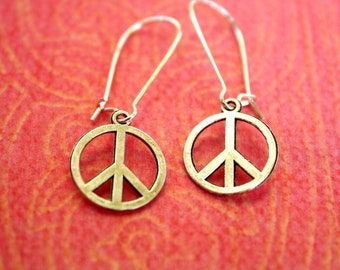 Peace Ohrringe, Geschenk für Sie, Silberohrringe, kleine Ohrringe, leichter Schmuck