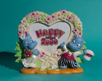 2000 Ferrero Kinder Surprise Maxi Egg Vintage Happy Hippo Hochzeit / Marriage - Bride + Groom picture photo frame