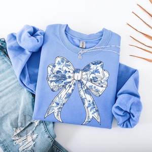 Blue Toile Coquette Bow Sweatshirt, Floral Bow Sweatshirt, Toile De Jouy Ribbon, Girly Preppy Aesthetic Pullover, Cute Coquette Bow Shirt