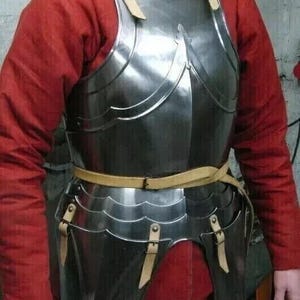 Coraza de acero para la parte superior del cuerpo, chaqueta/coraza para batallas LARP/armadura de placas medieval forjada a mano para LARP y recreación histórica.