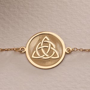 Pulseira de nó celta de prata, pingente Triqueta, nó celta Trinity, pulseira Triquetra, nó celta de coração, presente de aniversário para mãe
