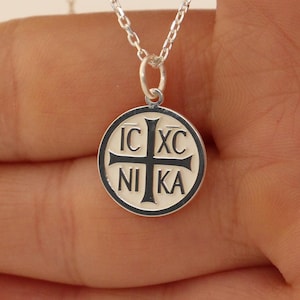 Silber ECXC NIKA Halskette - byzantinisches kyrillisches Kreuz, griechischer religiöser Schmuck, christlicher Schutzanhänger, Kreuzanhänger, Geburtstagsgeschenk