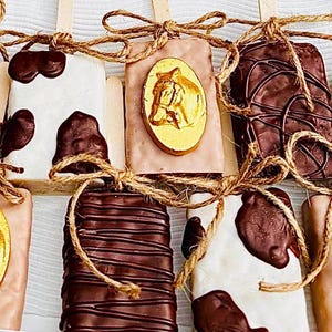 Kentucky Derby Cowboy Western Chocolate Treats Dipped Drizzled Pretzels Rice Krispies Cakepop Cakesicle Oreos Baby Shower Birthday Boots Hat