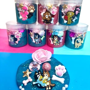 Lembrancinhas para festa com tema de cachorro azul | Potes de massinha de modelar artesanais | Massinha caseira perfumada | Presentes de aniversário ou viagem para crianças | A partir de 3 anos