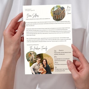 Può includere: Una lettera tenuta in mano, indirizzata a "Cari venditori" dalla "Famiglia Jackson". La lettera include una foto di una casa e un ritratto di famiglia. Il testo menziona un acconto di 53.000 € e l'interesse della famiglia per la casa.