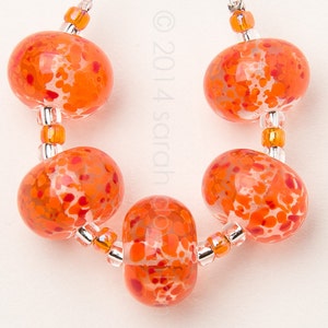 Orange Fizz Cuentas de vidrio de lámpara hechas a mano por Sarah Downton imagen 3
