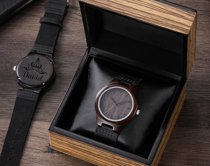 Personalized Engraved Wooden Watch for Men: Sandalwood & Leather