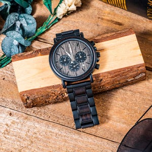 Orologio in legno inciso personalizzato per uomo, regalo di anniversario, orologio in legno personalizzato, orologio per sposo, orologio da uomo, regalo per marito, regalo per fidanzato