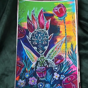 FORMAT CARTE POSTALE Fée arc-en-ciel de jardin — Impression d'art vibrante par Dahliia Red - Décoration colorée de sorcière | Illustration surréaliste étrange |
