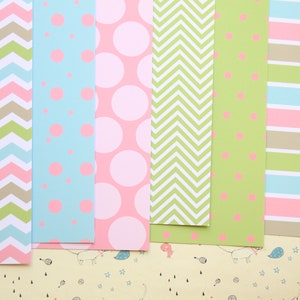 Lot 01 papier cartonné imprimé rose, bleu vert et marron 250 g/m²