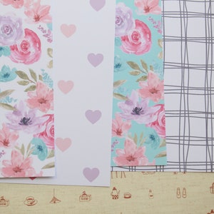 Lot 01 papier cartonné imprimé Mélange floral bien-être 250 g/m²