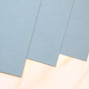 Papier cartonné bleu poudré mat 240 g/m²