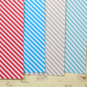 Lot de 04 papiers cartonnés imprimés rayures diagonales 250 g/m² - Aqua rouge gris