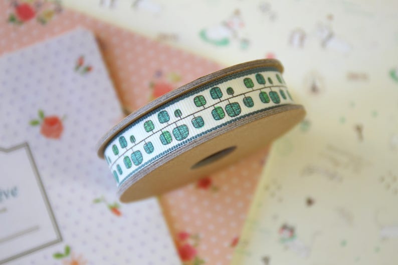 Square Cream Spring Ribbon