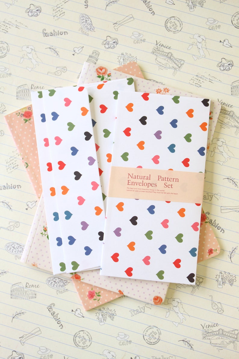 Bright Hearts Natural Pattern Envelopes image 1