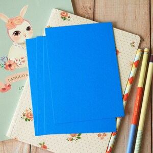Cartes postales vierges bleu clair