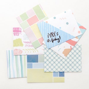 Ensemble de mini enveloppes de voyage romantiques colorées à pâte imprimée