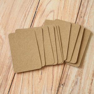 200 cartes vierges recyclées unies de la série Eco KRAFT