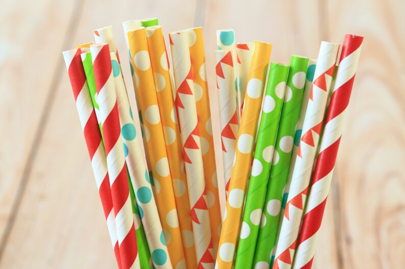 Big Top mix designs paper straws multipack image 1